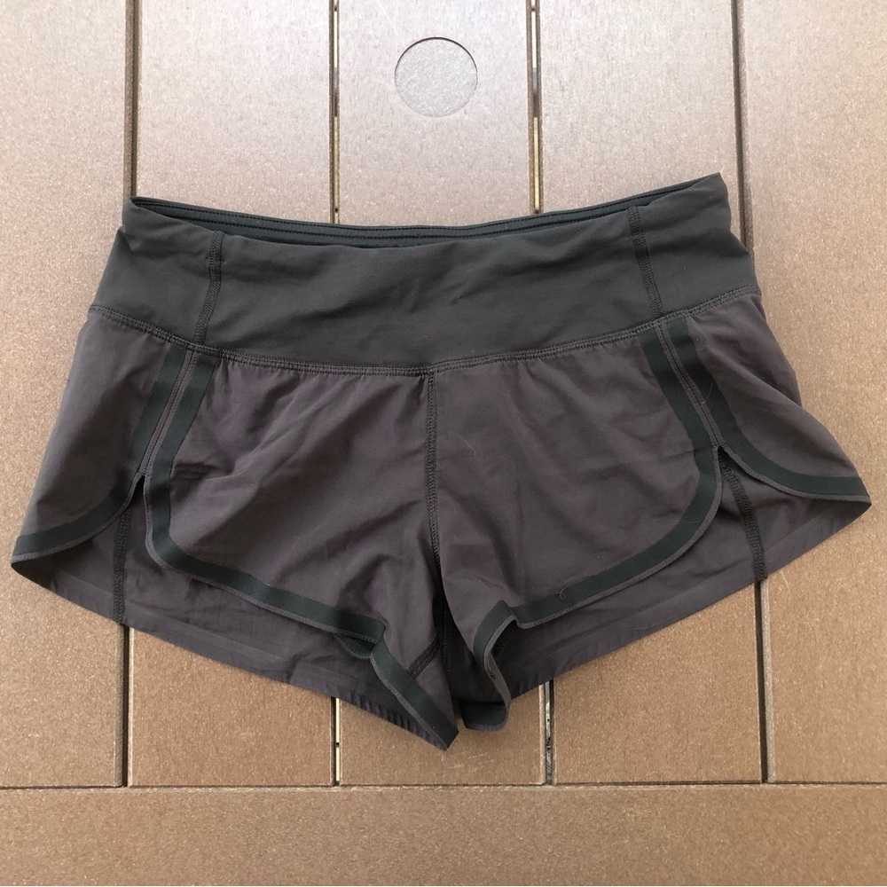 Lululemon Women's Black Athletic Shorts Size 4